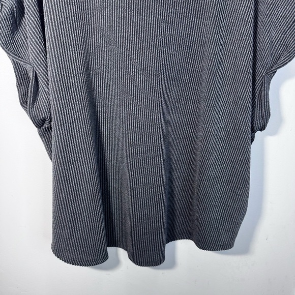 Torrid Scoop Neck Dolman Tee Grey Size 3X - Picture 5 of 16